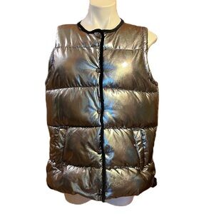 NWT Calvin Klein water repellent headphone metallic button puffer vest medium
